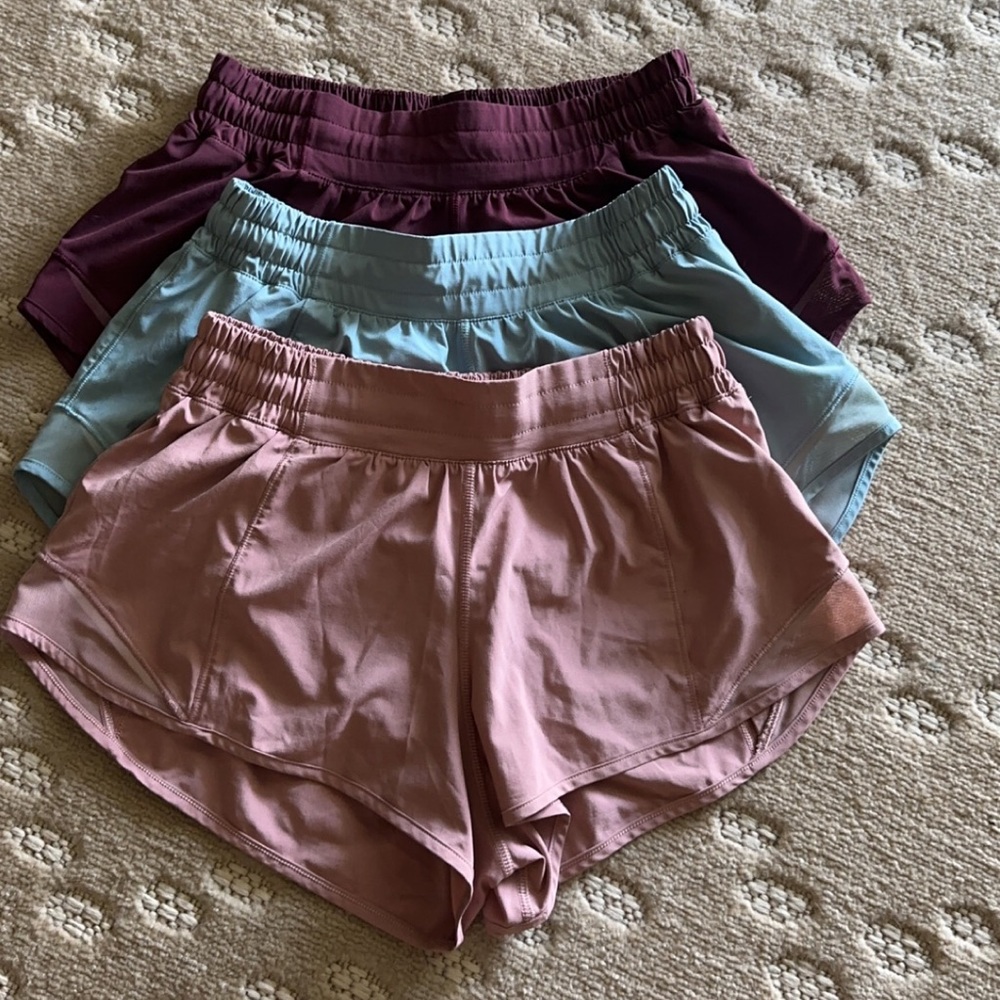 Lululemon hotty hot shorts size 6